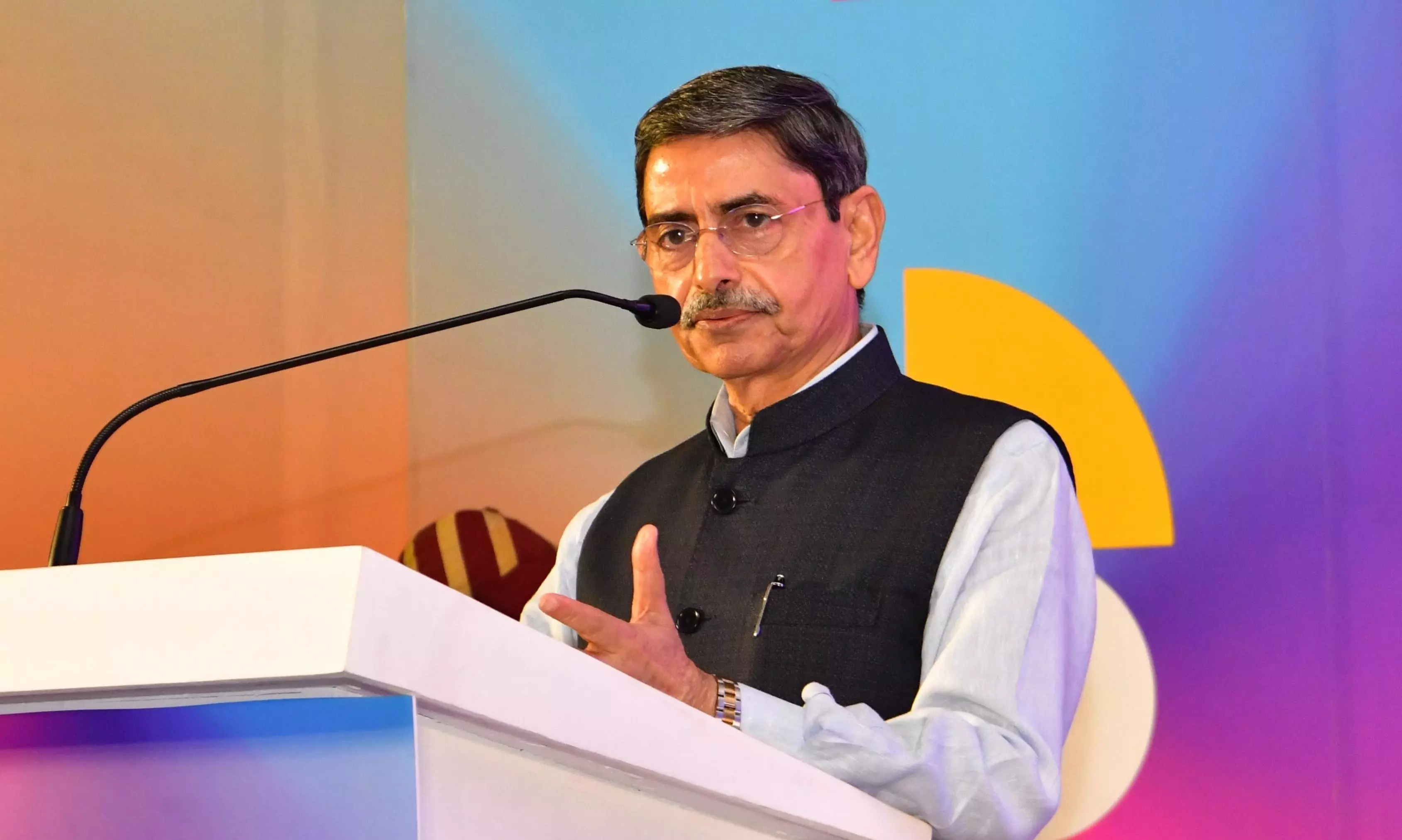 R. N. Ravi — Early career